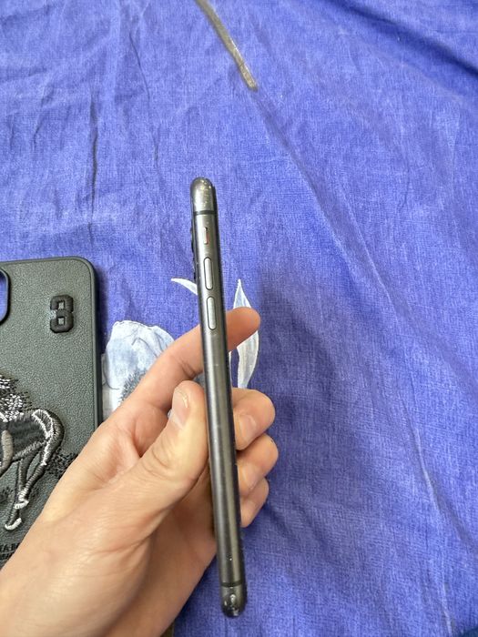 iPhone 11 с гарантией