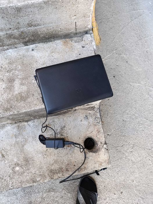 Лаптоп ASUS Eee PC 1001HA