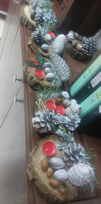 Коледна украса от естествени материали