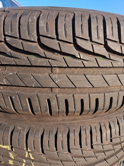 De vanzare jante folosite pe un renault clio