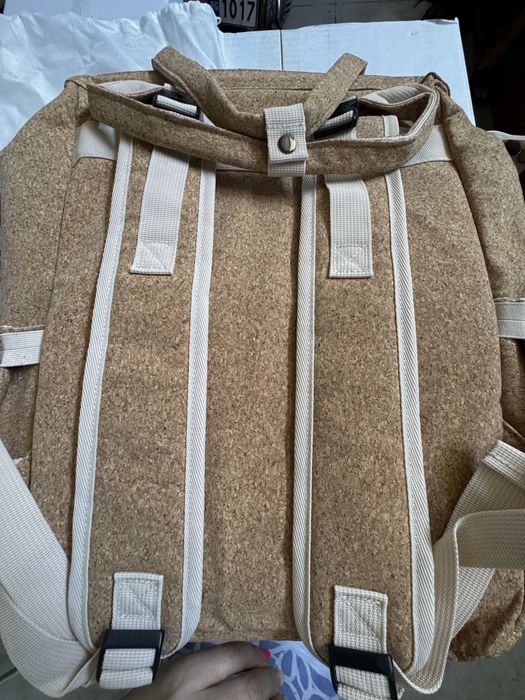 Коркова раница за бебе