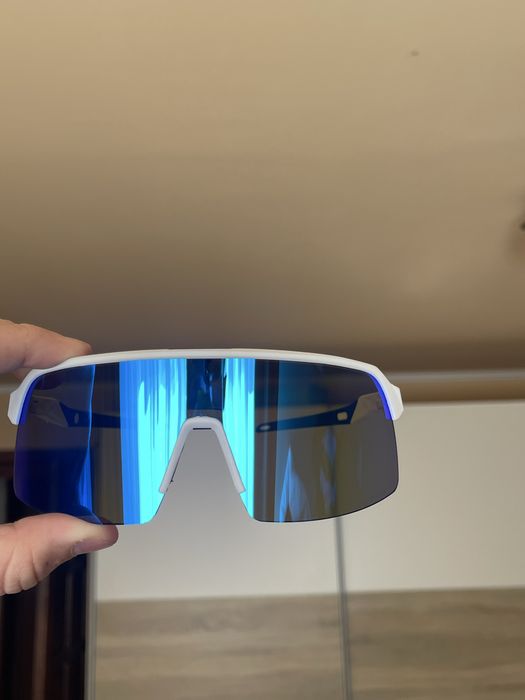 Oakley Sutro Lite