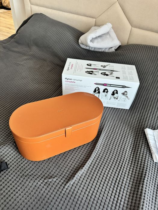 Продается Dyson airwrap complete Long