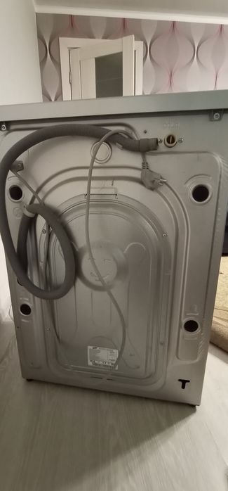 Продаётся стиральная машина  Samsung