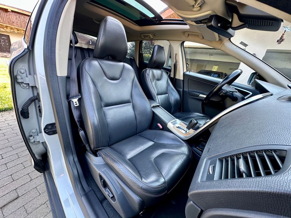 Vand Volvo XC60 2.4 D5 AWD 205CP Summum