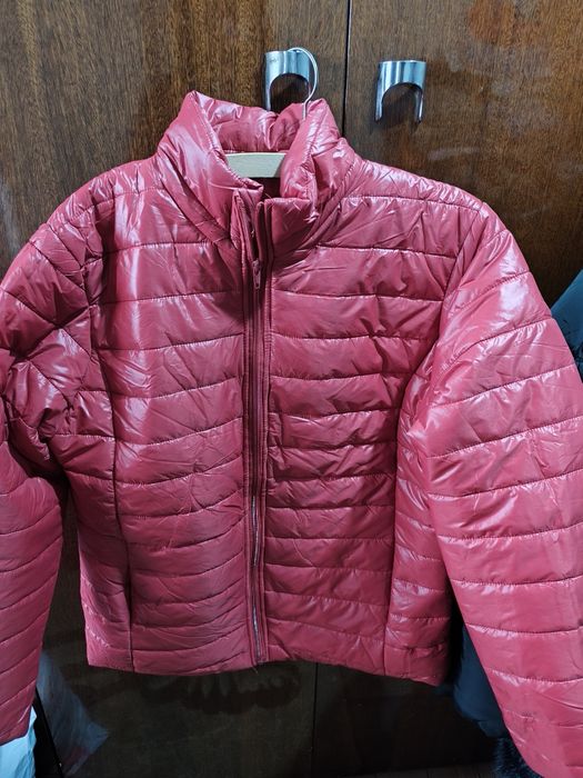 Дамски олекотени якета