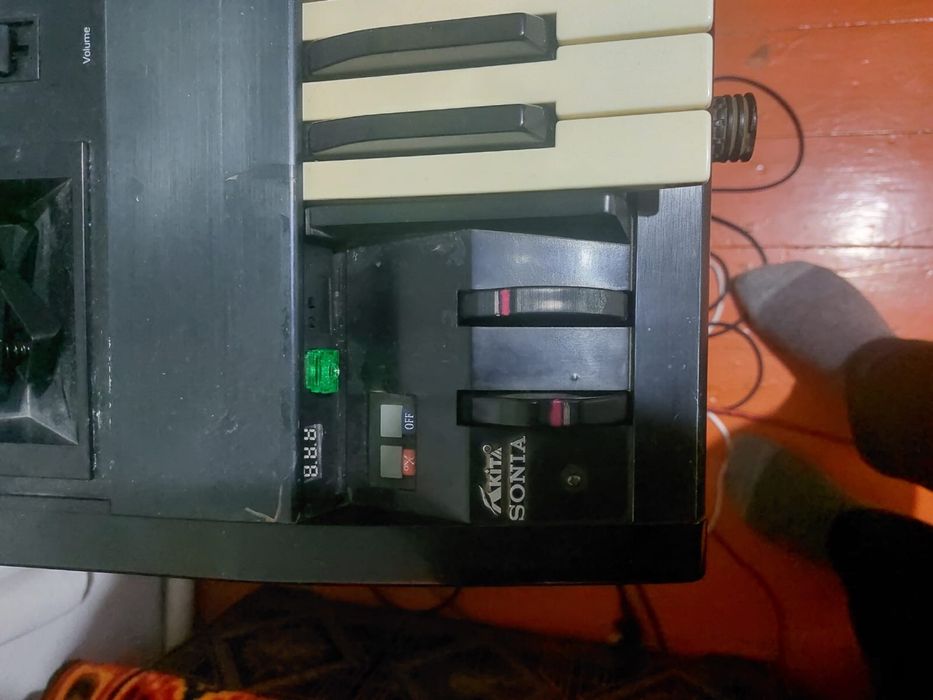 Синтезатор ensonik ts 10