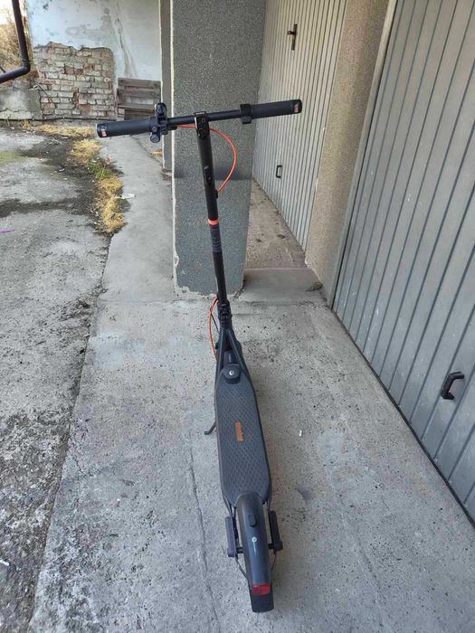 Електрическа тротинетка Ninebot F2 pro