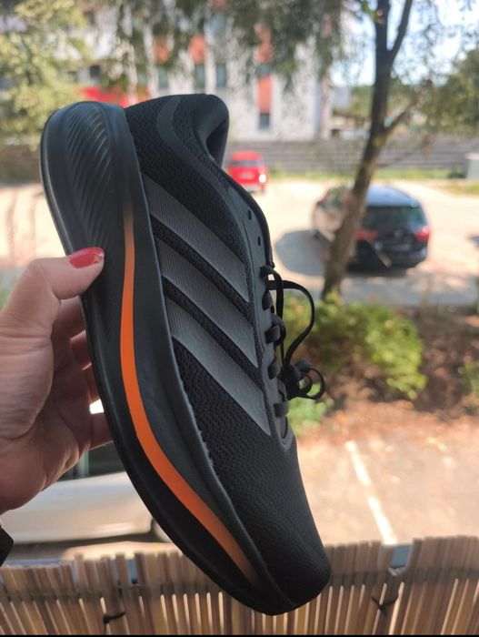 Adidas response runner 43 1/3