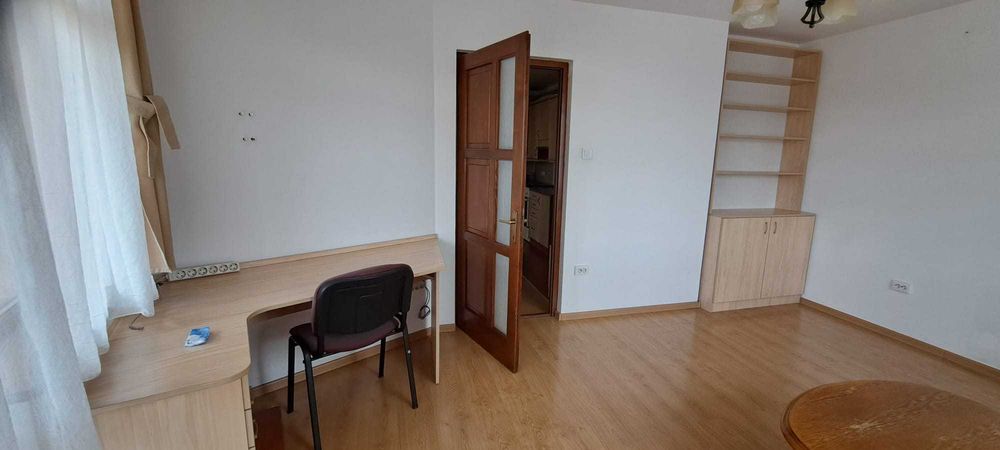vanzare apartament 3 camere 57mp + garaj + parcare, pe Vulturului-Baciu