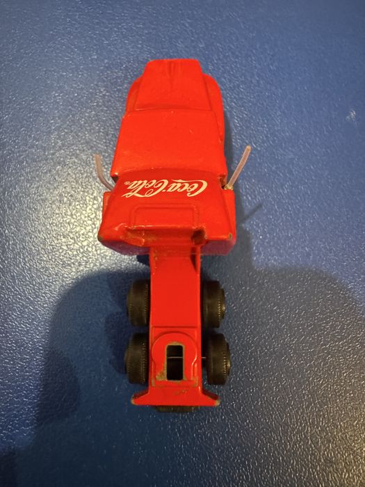 Камион Кока Кола