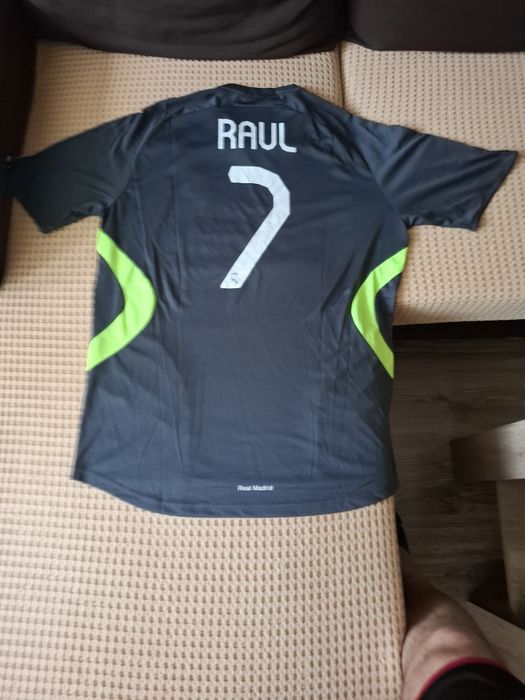 Фланелки Реал Мадрид и Валенсия