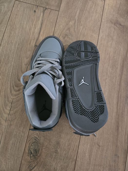 Jordan 4 Cement Grey