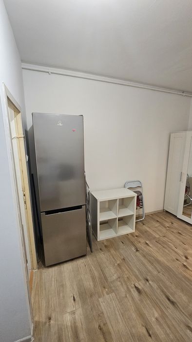 Vand garsoniera Titan