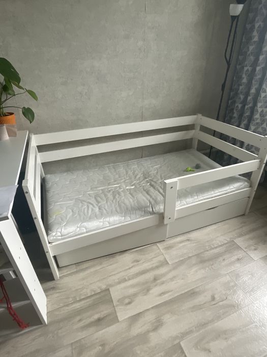 Подрастковая кровать