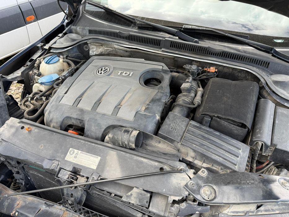 VOLKSWAGEN Jetta 2011 — imagine 5