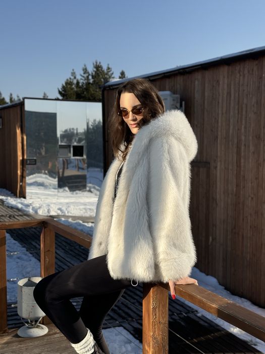 Эко шуба белая.