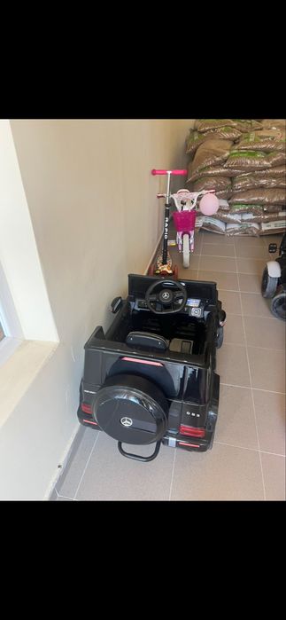 Акумулаторна детска кола