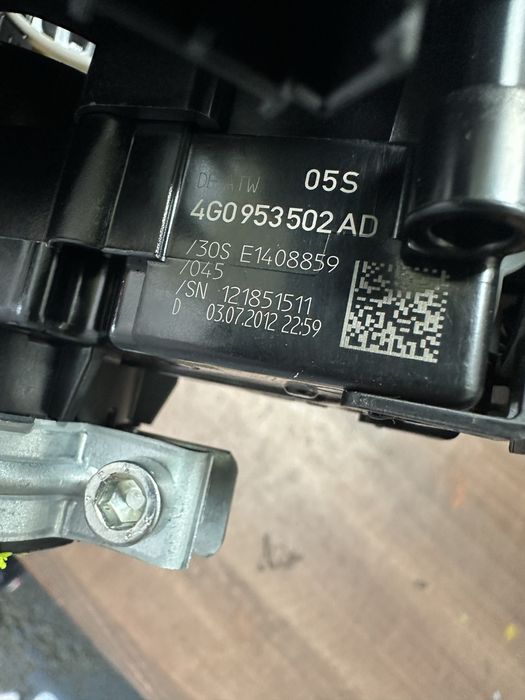 Spira cu manete semnal pilot audi a4 b8 a5 a6 q5 2012-2015 8R0953568Q