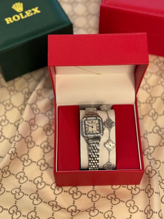 Женские часы bulgari