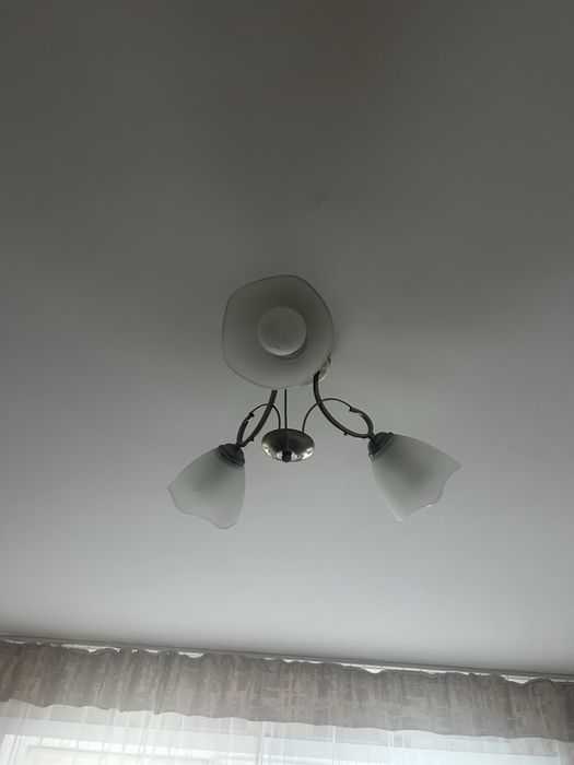 Продам люстры в хорошем качестве