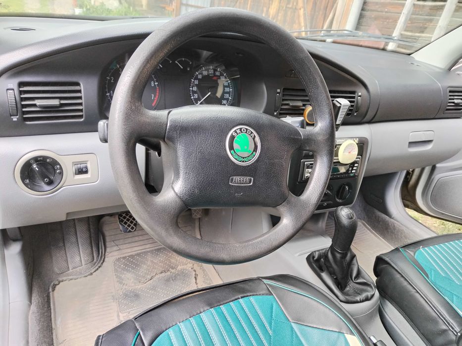 Skoda octavia 1 benzina 1.6