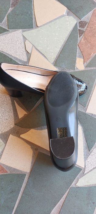 Pantofi dama noi