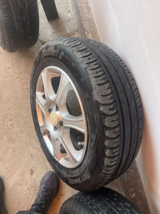 Продам диски с шинами летний