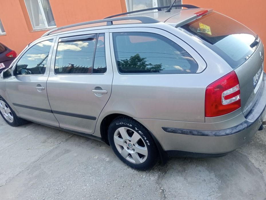 Vând Skoda Octavia 2