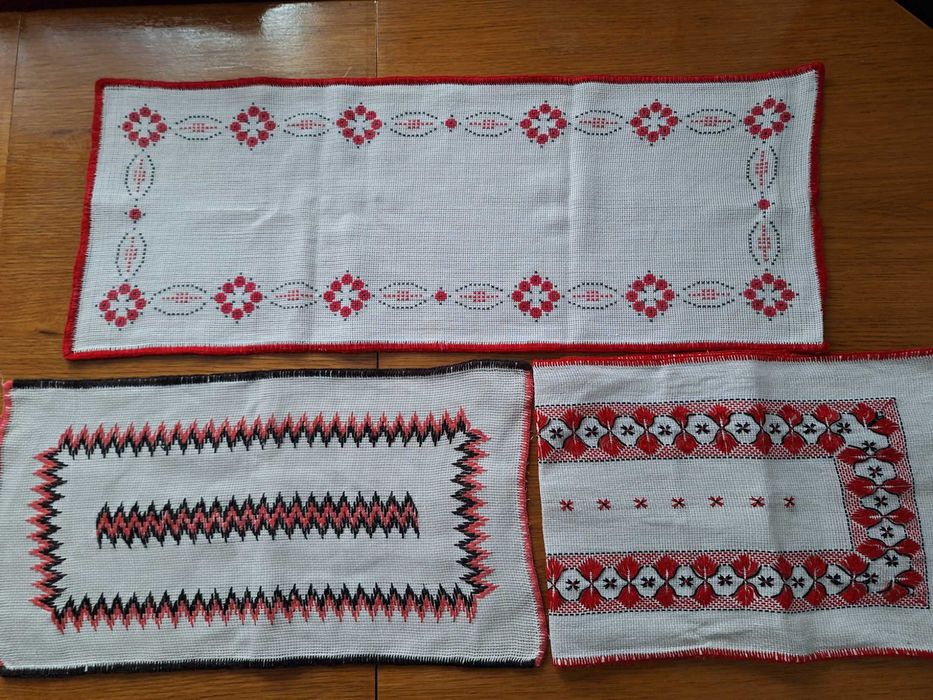 Mileuri/ștergare vintage cusute manual, cu broderie tradițională