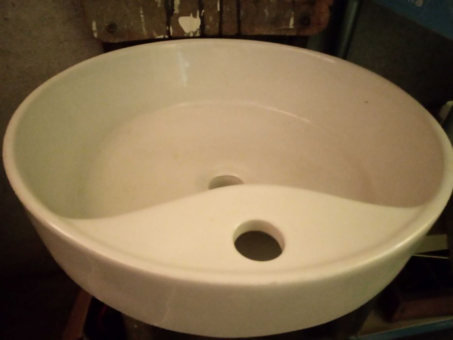 Мивка за шкаф за баня