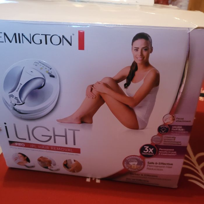 Epilator Remington i light pro IPL 6500 cu lumină intens pulsată