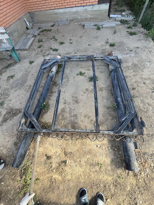 Продам б/у каркас вороты и калитки