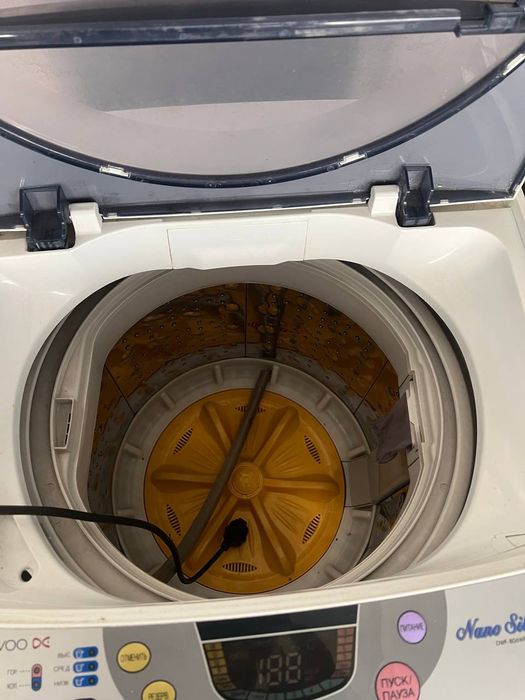 Kir mashina sotiladi  Daewoo