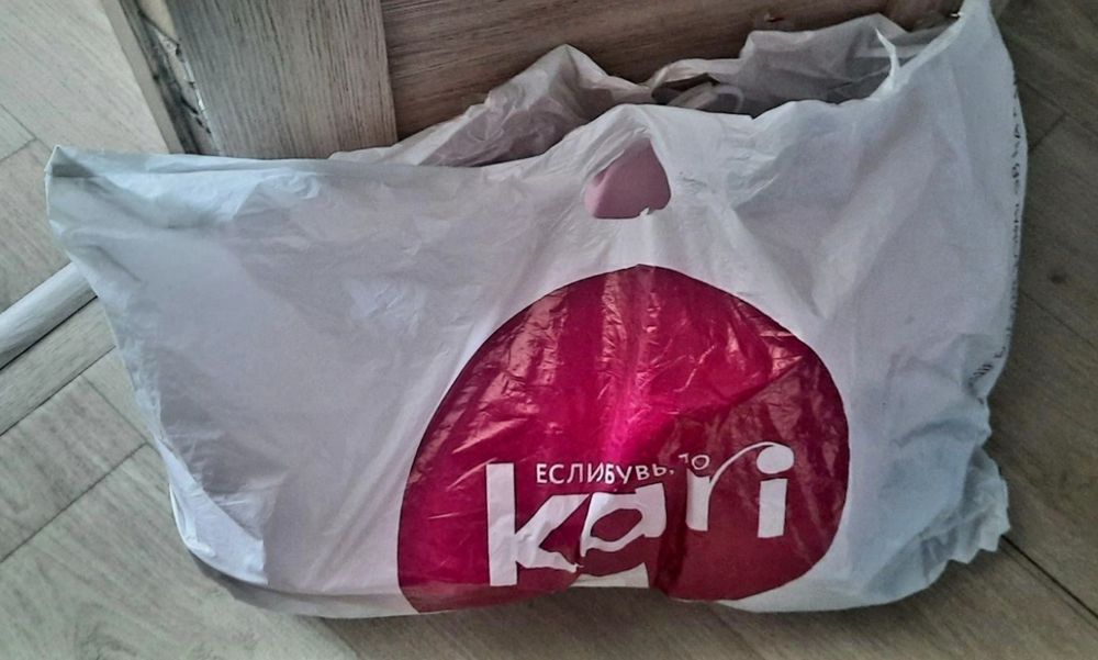 Даром мягкие игрушки и одежда