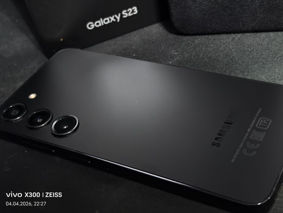 Смартфон Samsung Galaxy S23 Phantom Black 128/8gb