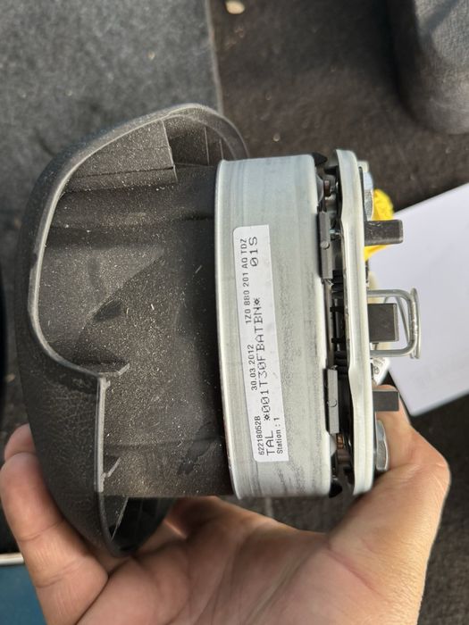 Волан за Skoda Superb Octavia Fabia Rumster Yeti с бег ном 124