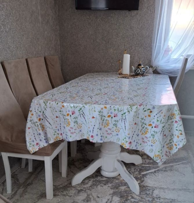 Продам стол состояние супер