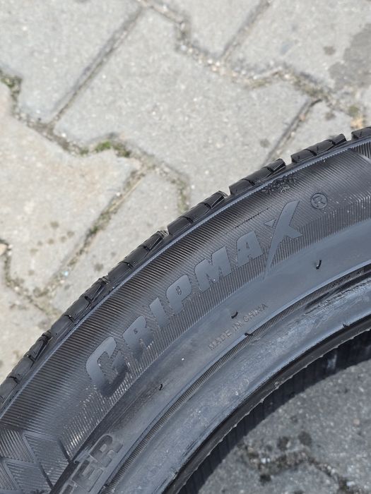 275 40  21 gripmax