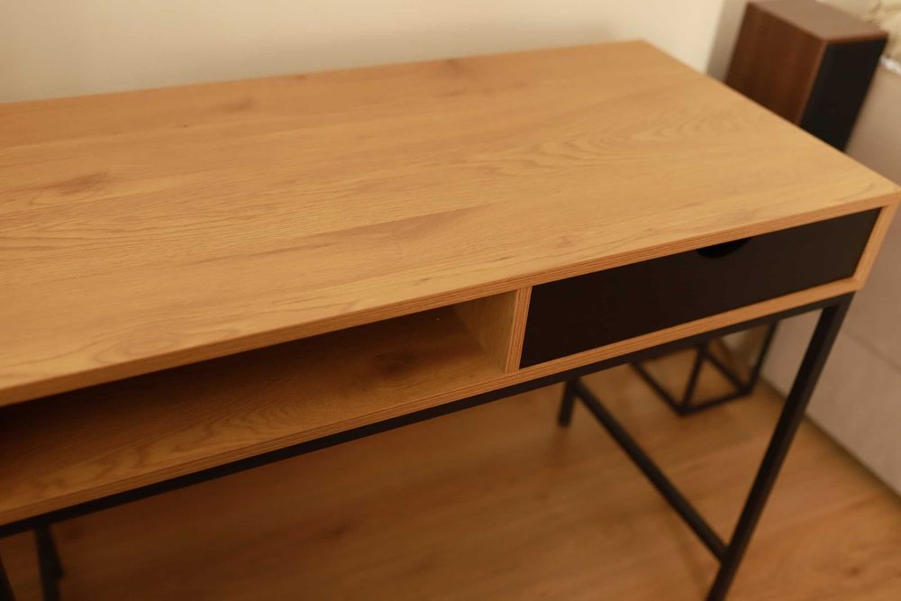 Бюро с чекмедже (Топъл Дъб)