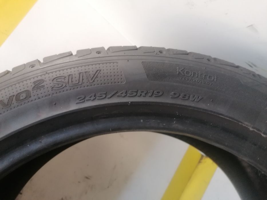 245/45/19  4 *Hankook vara dot 3817. 5,,26mm