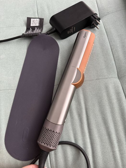 Dyson Airstrait Copper