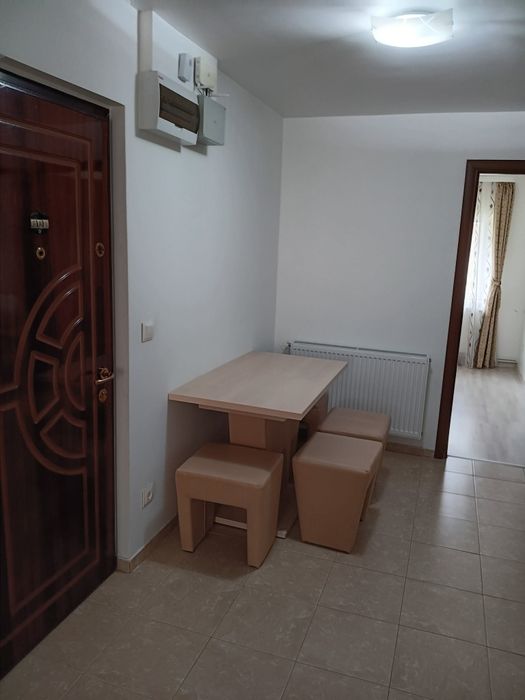 Închiriez apartament cu 3 camere M17, Satu Mare