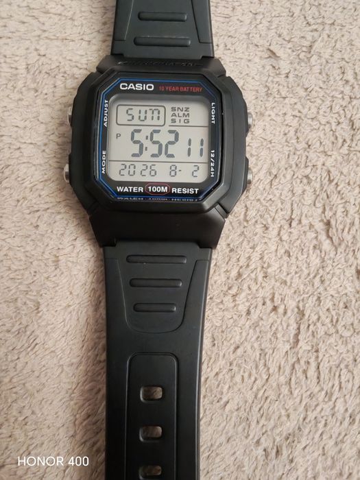 Ceas Casio, ca nou, purtat de câteva ori