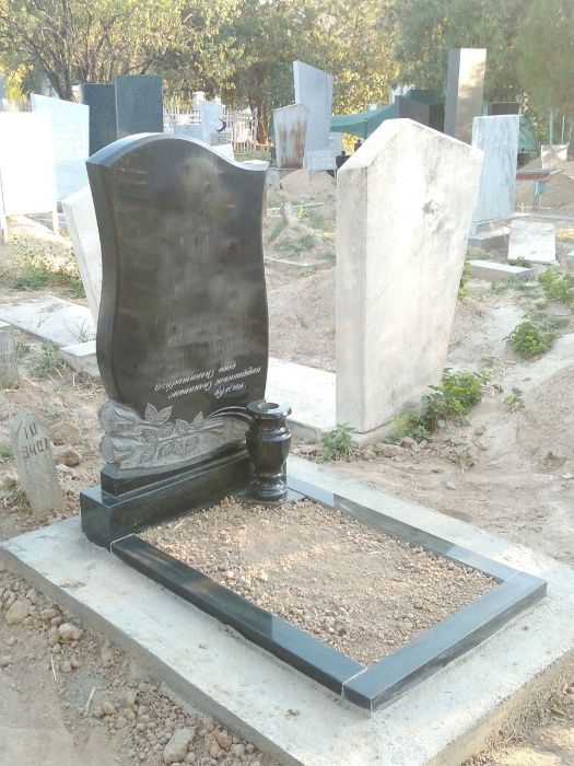 Не дорогие гранитные и мраморные памятники