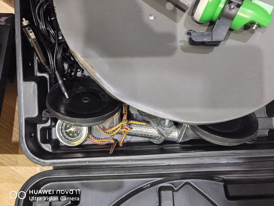 antena satelit cu TV ptr. camion/rulota