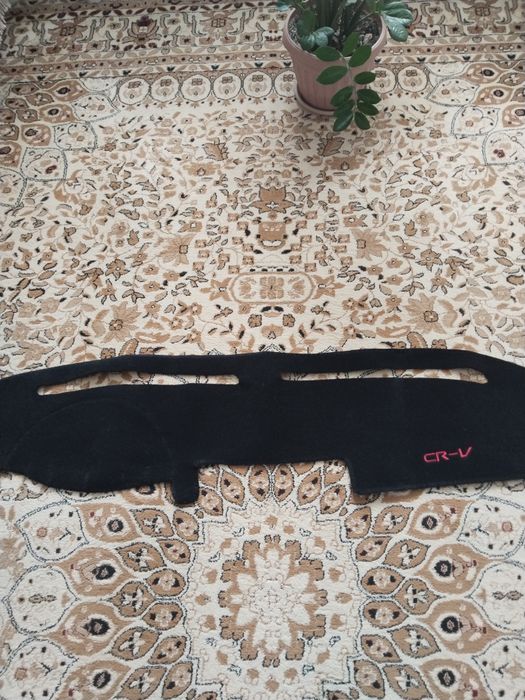 Продам накидку на панель Хонда срв