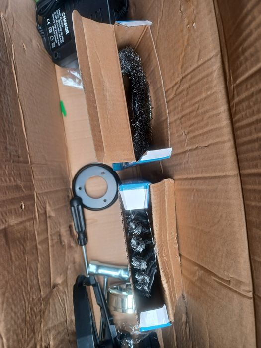 Trimer multifuncțional cu acumulator nou exact ca in poze pret 350 de lei