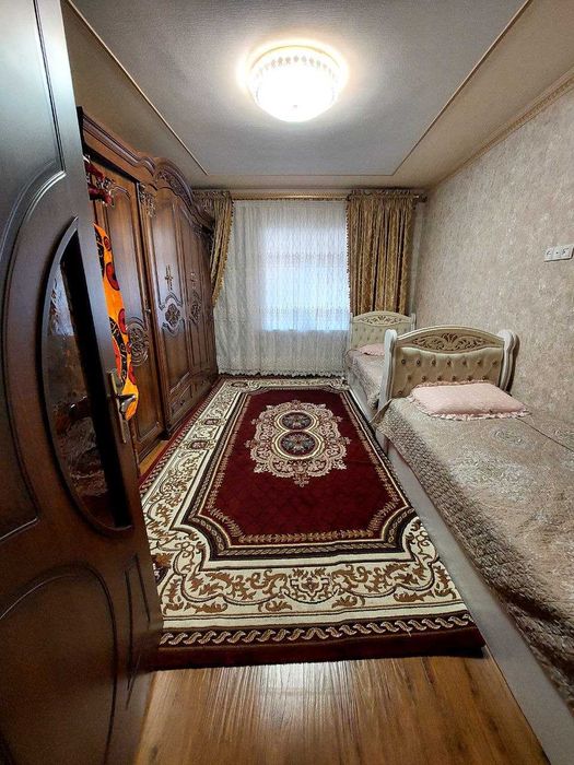 Янгихает сергели 74 кв 3/4/7 своя кв сотилади срочно