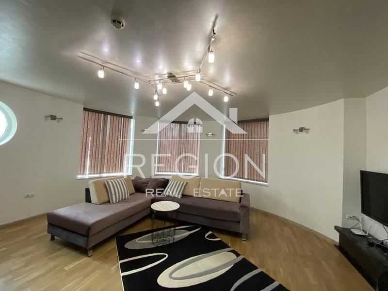 Дава се под наем Тристаен апартамент в Варна, Бриз - 100 кв.м за 600 € - Снимка #1